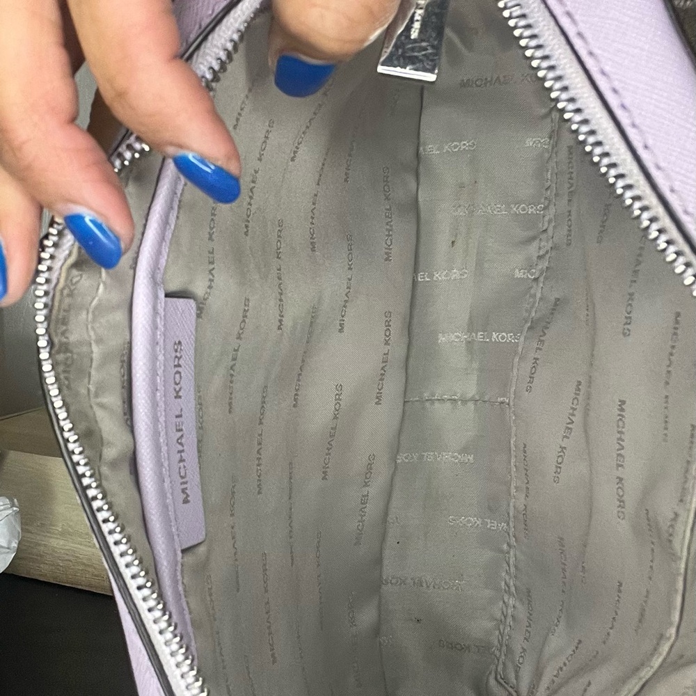 Michael Kors Lilac Jet Set Crossbody Bag - Picture 14 of 16